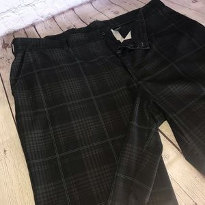 Men’s plaid shorts, size 42 black,grey blue green
